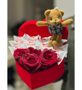Kalpli Kutu Gül, Ayıcık ve Ferrero Raffaello Aranjmanı